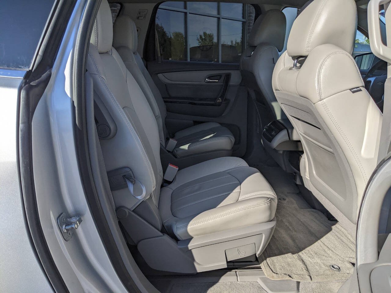 Used 2014 Chevrolet Traverse LTZ AWD/4WD image 16