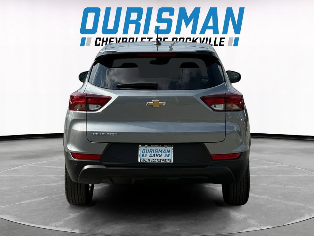 Used 2024 Chevrolet TrailBlazer LS w/ LS Convenience Package FWD image 5