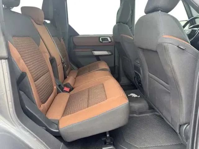 Used 2023 Ford Bronco Outer Banks w/ Sasquatch Package AWD/4WD image 15