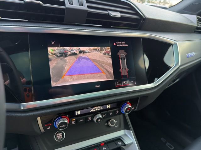 Used 2021 Audi Q3 2.0T Premium Plus w/ Premium Plus Package image 11