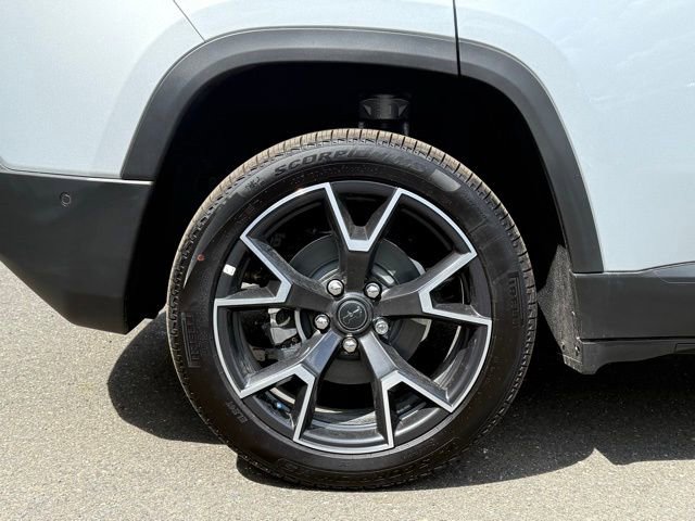 New 2026 Jeep Cherokee Overland w/ Advanced Pro Tech Group image 19