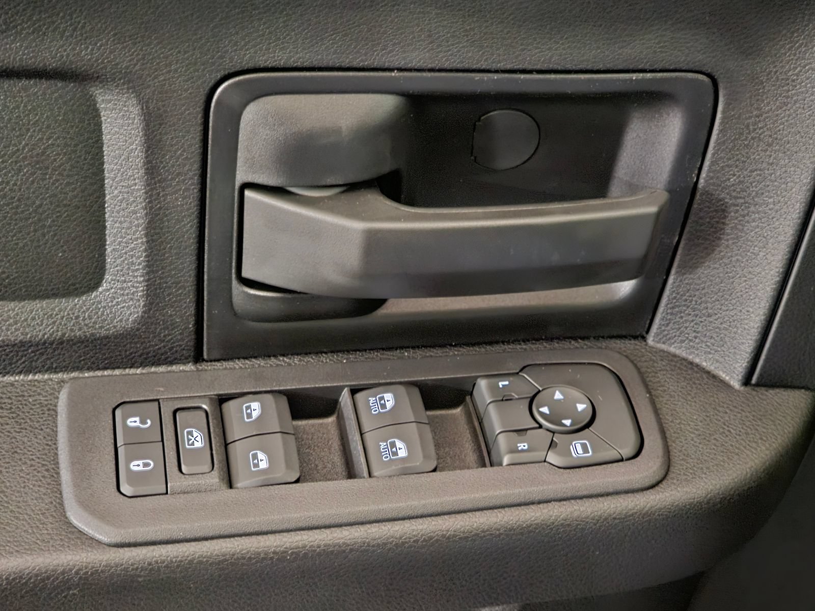 New 2026 RAM 3500 Tradesman AWD/4WD image 19