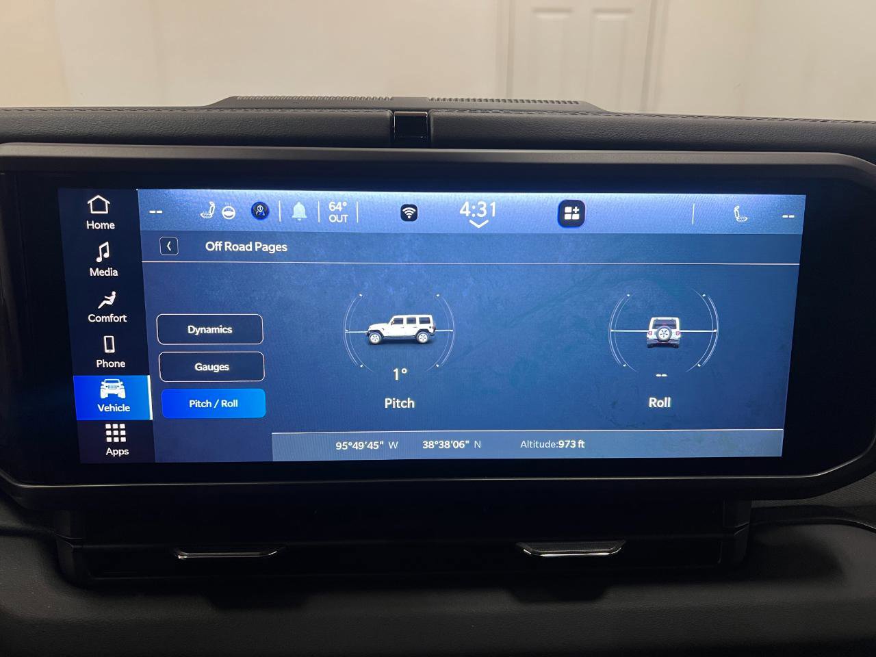 Used 2025 Jeep Wrangler Unlimited Sahara image 40