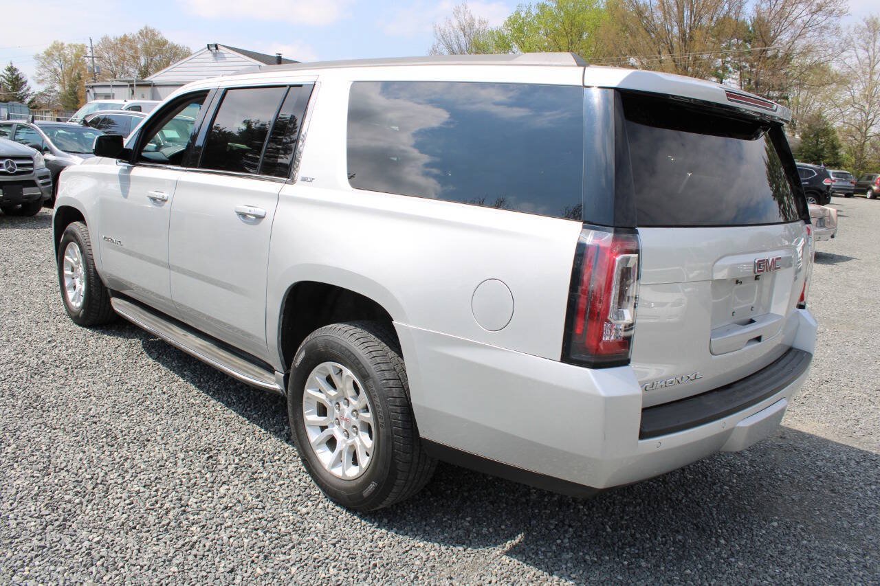 Used 2015 GMC Yukon XL SLT w/ Open Road Package AWD/4WD image 9