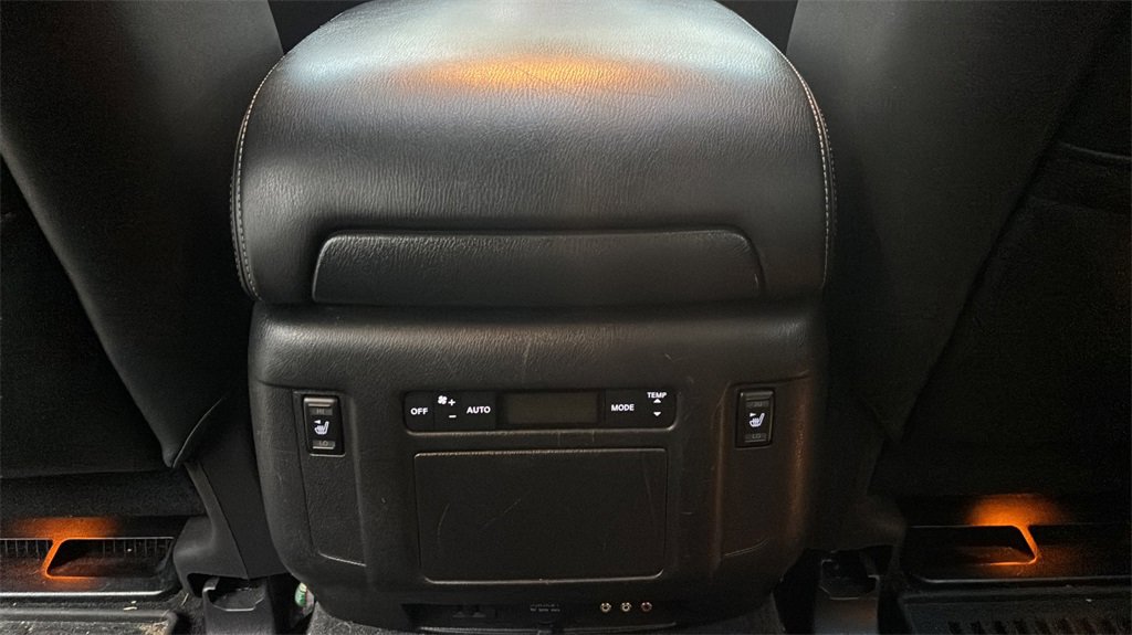 Used 2016 INFINITI QX80 4WD w/ Deluxe Technology Package image 11