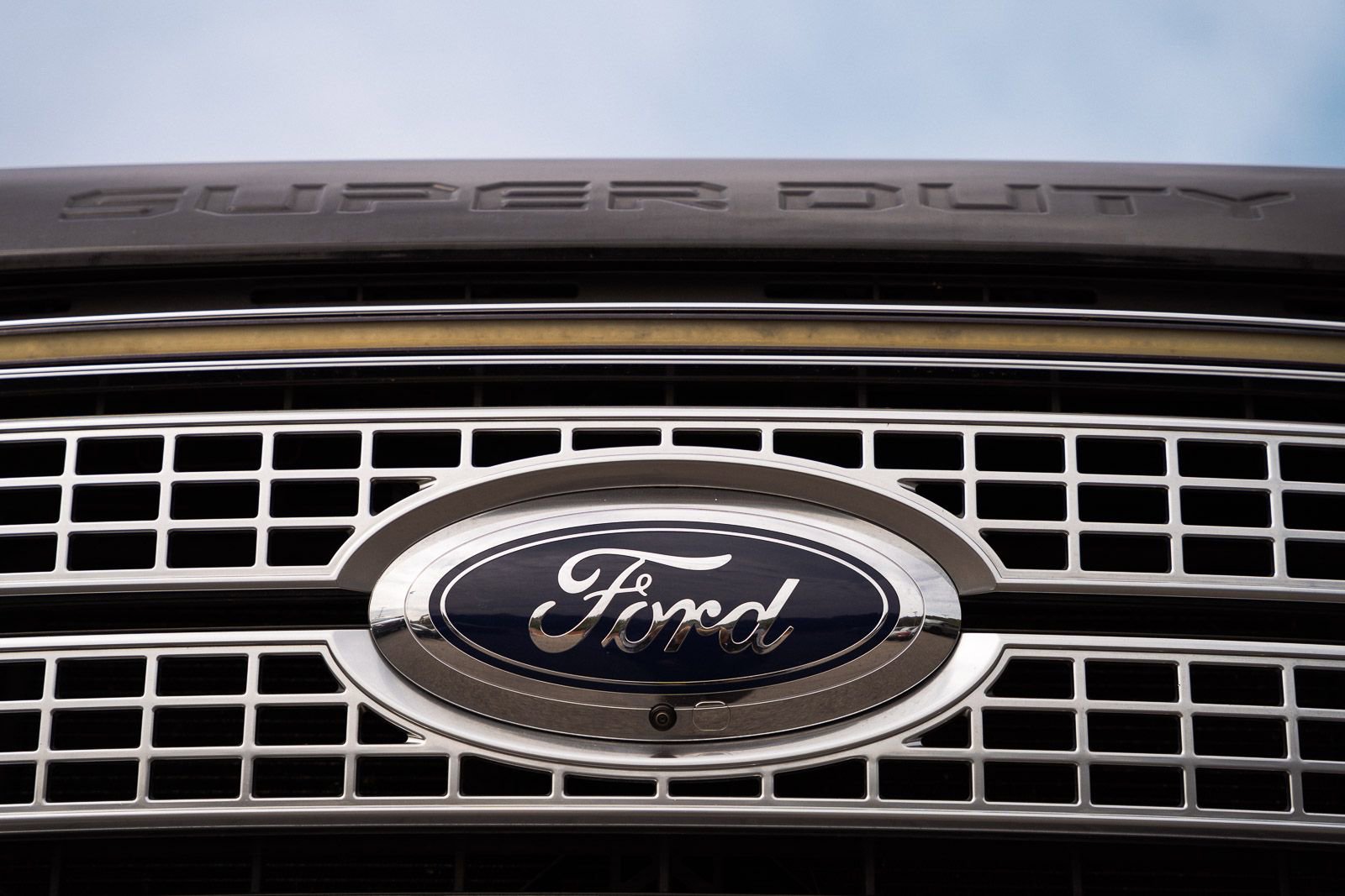 Certified 2019 Ford F250 Platinum w/ Platinum Ultimate Package AWD/4WD image 13