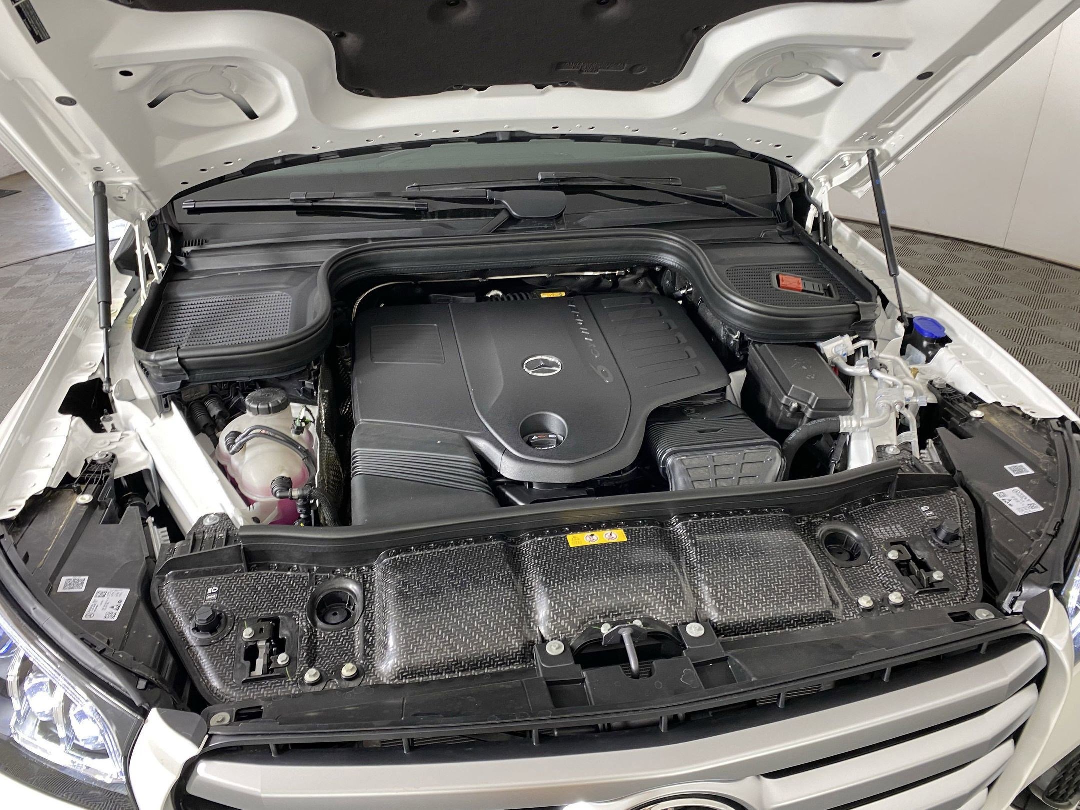 New 2025 Mercedes-Benz GLS 450 4MATIC image 37