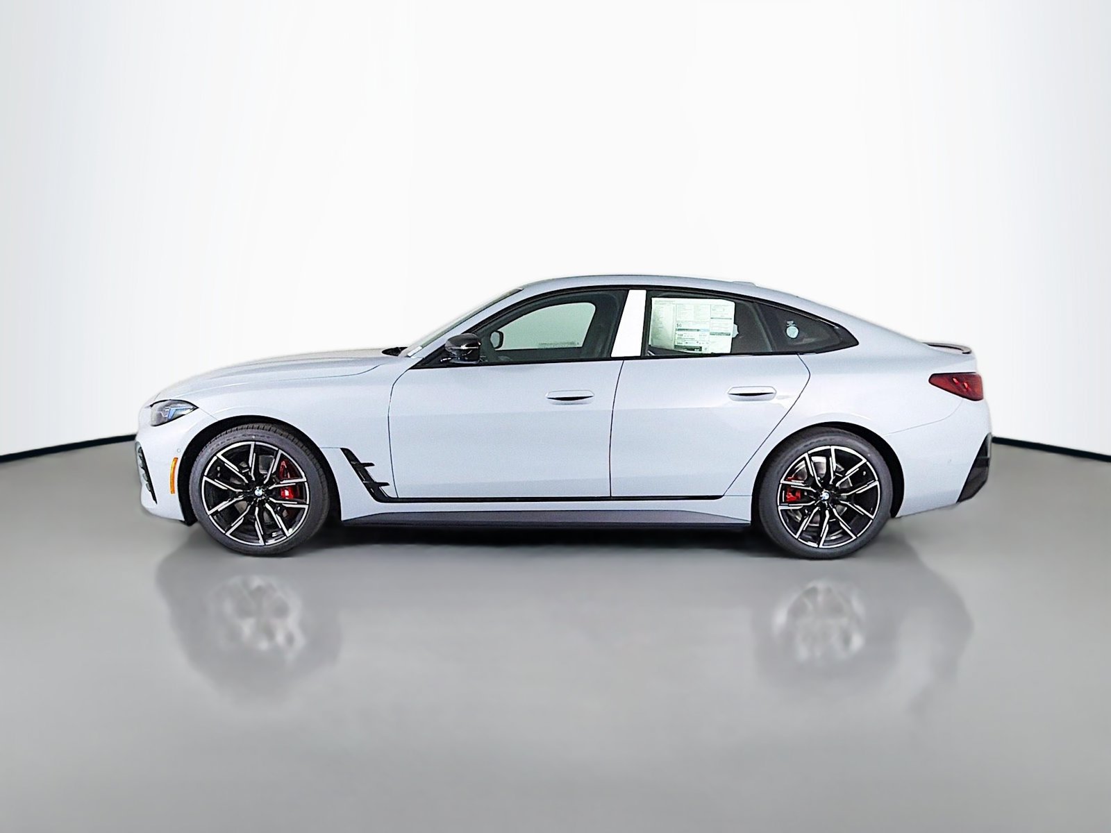 New 2026 BMW i4 eDrive40 w/ M Sport Package RWD image 4