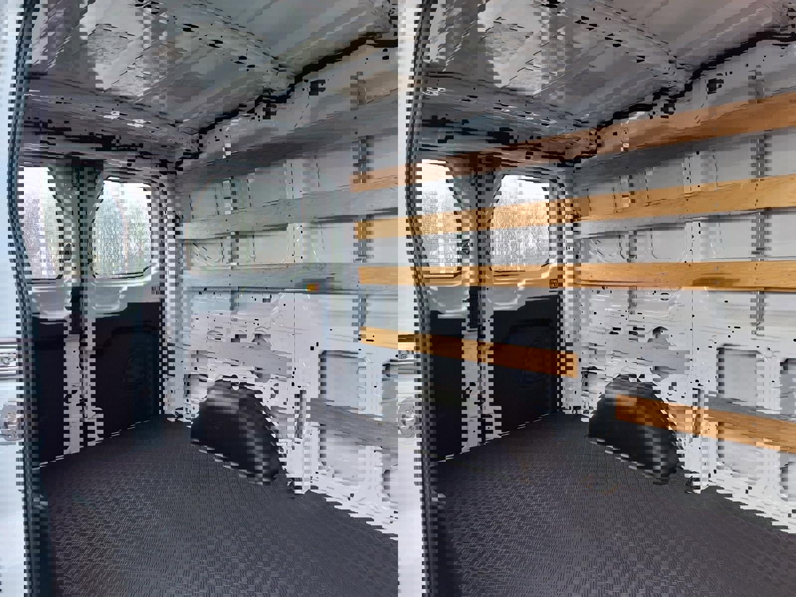 Used 2024 Ford Transit 250 Low Roof w/ Exterior Upgrade Package image 11