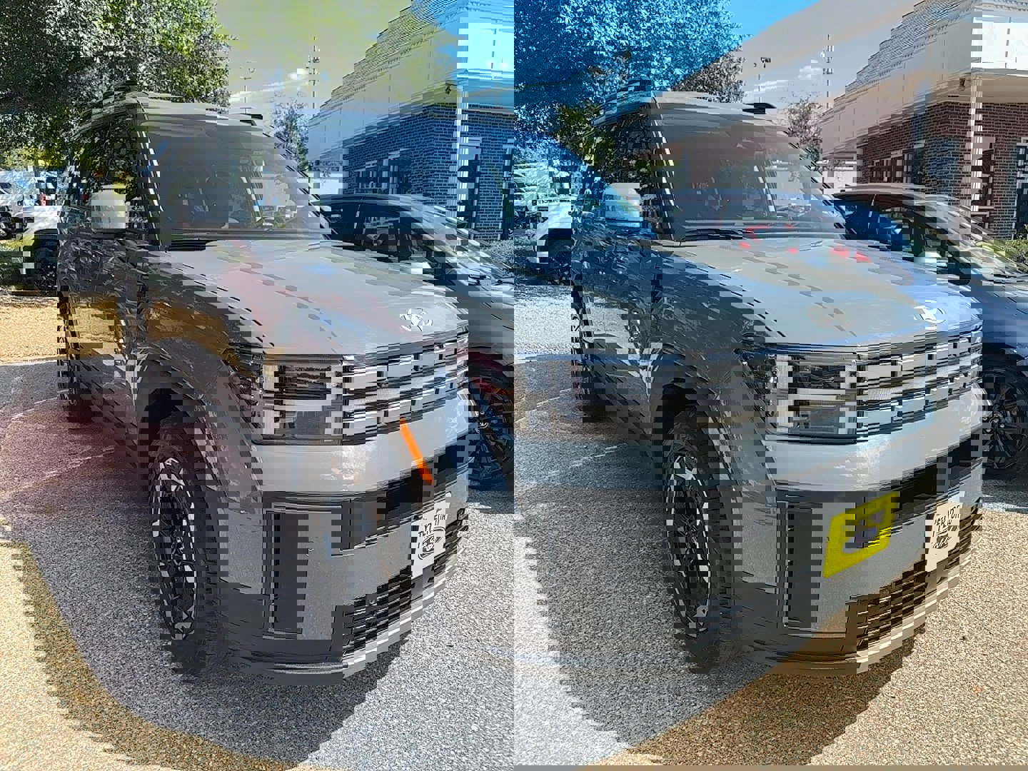 Used 2025 Hyundai Santa Fe SEL image 1