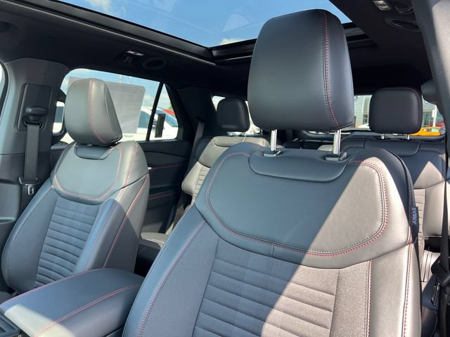 New 2026 Ford Explorer ST-Line w/ ST-Line Street Pack AWD/4WD image 19