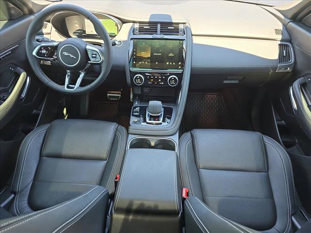 Used 2024 Jaguar E-PACE R-Dynamic SE AWD/4WD image 9
