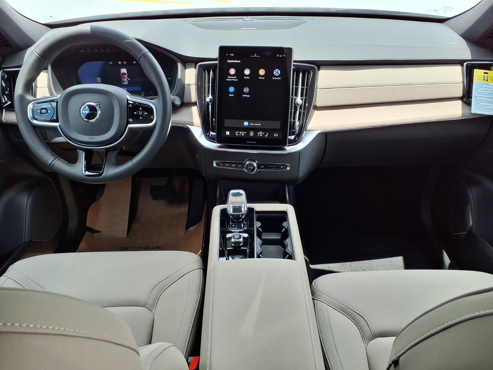 New 2026 Volvo XC90 T8 Plus w/ Protection Package Premier AWD/4WD image 11