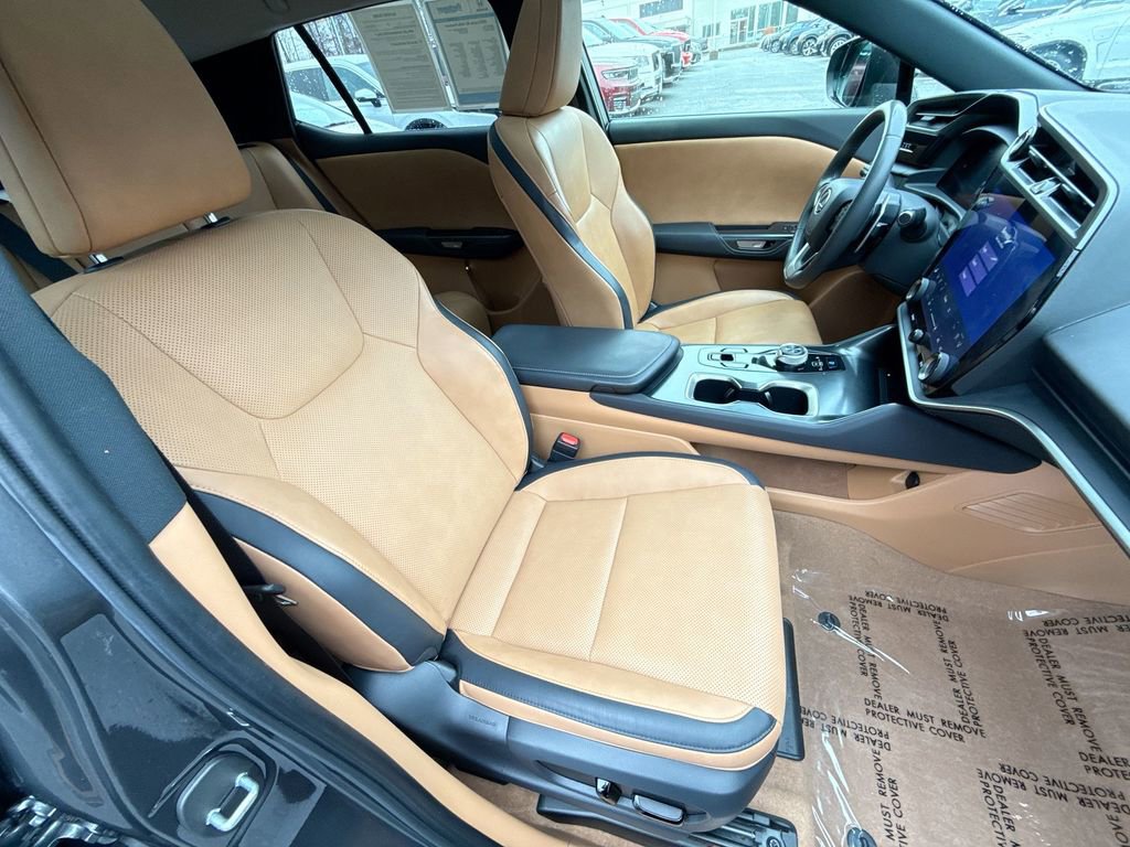 Used 2023 Lexus RZ 450e Premium w/ Technology Package image 25