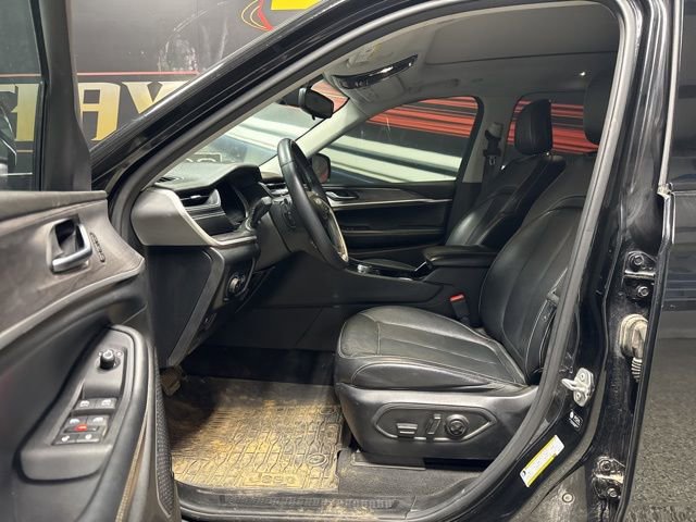 Used 2022 Jeep Grand Cherokee L Limited image 4