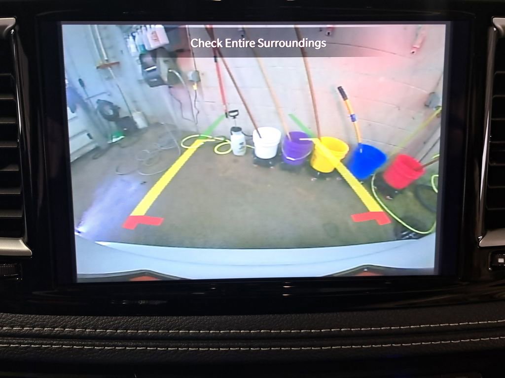 Certified 2024 Chrysler Pacifica Touring image 26