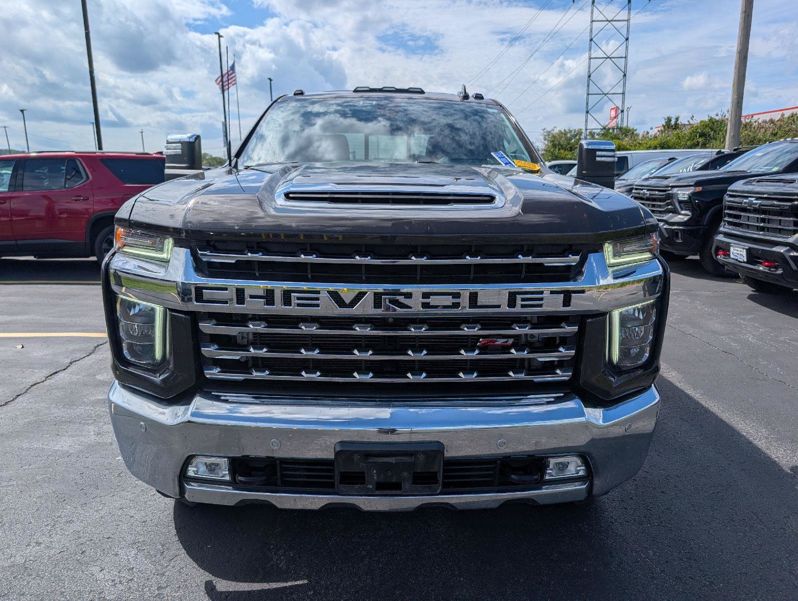 Used 2021 Chevrolet Silverado 2500 LTZ w/ LTZ Plus Package AWD/4WD image 2