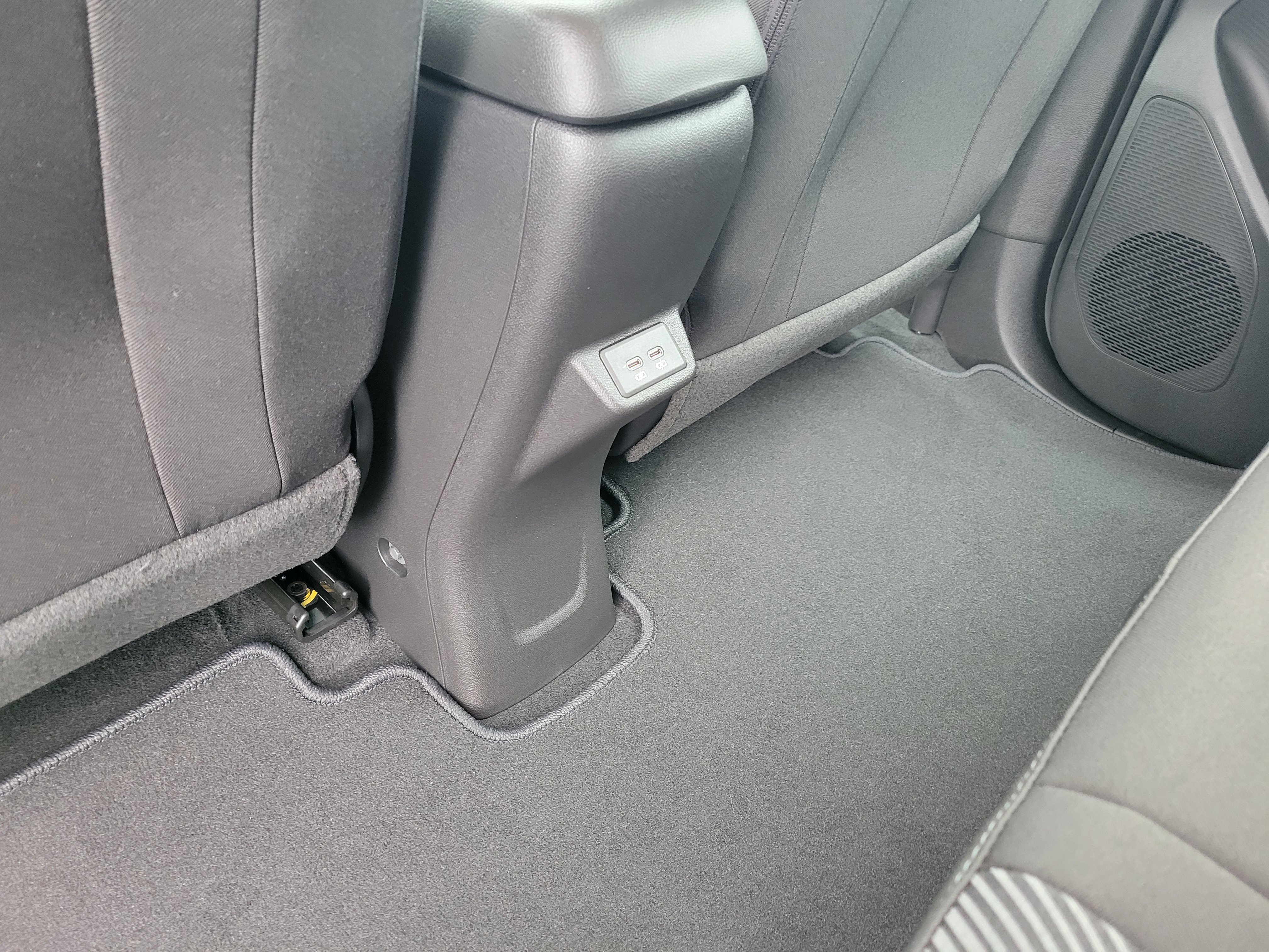New 2027 Chevrolet Bolt LT image 33