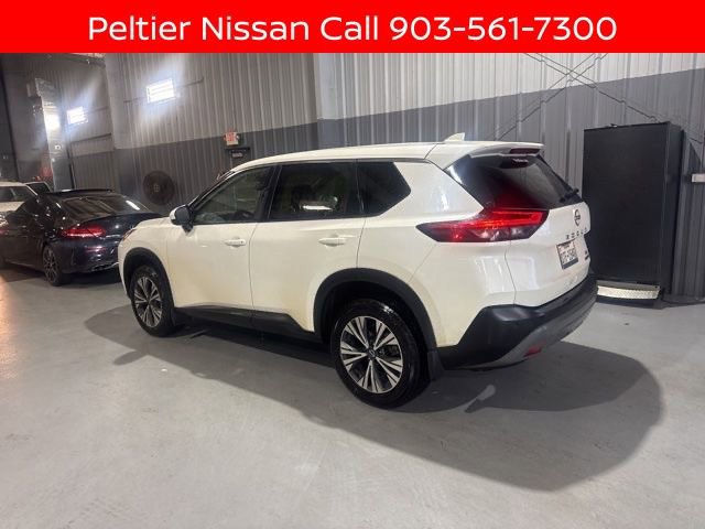 Certified 2023 Nissan Rogue SV FWD image 4