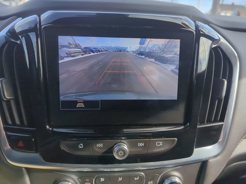 Certified 2023 Chevrolet Traverse LT image 24