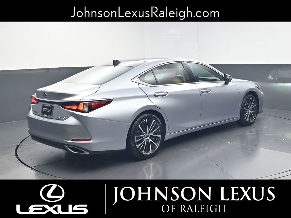Certified 2024 Lexus ES 350 w/ Premium Package image 9