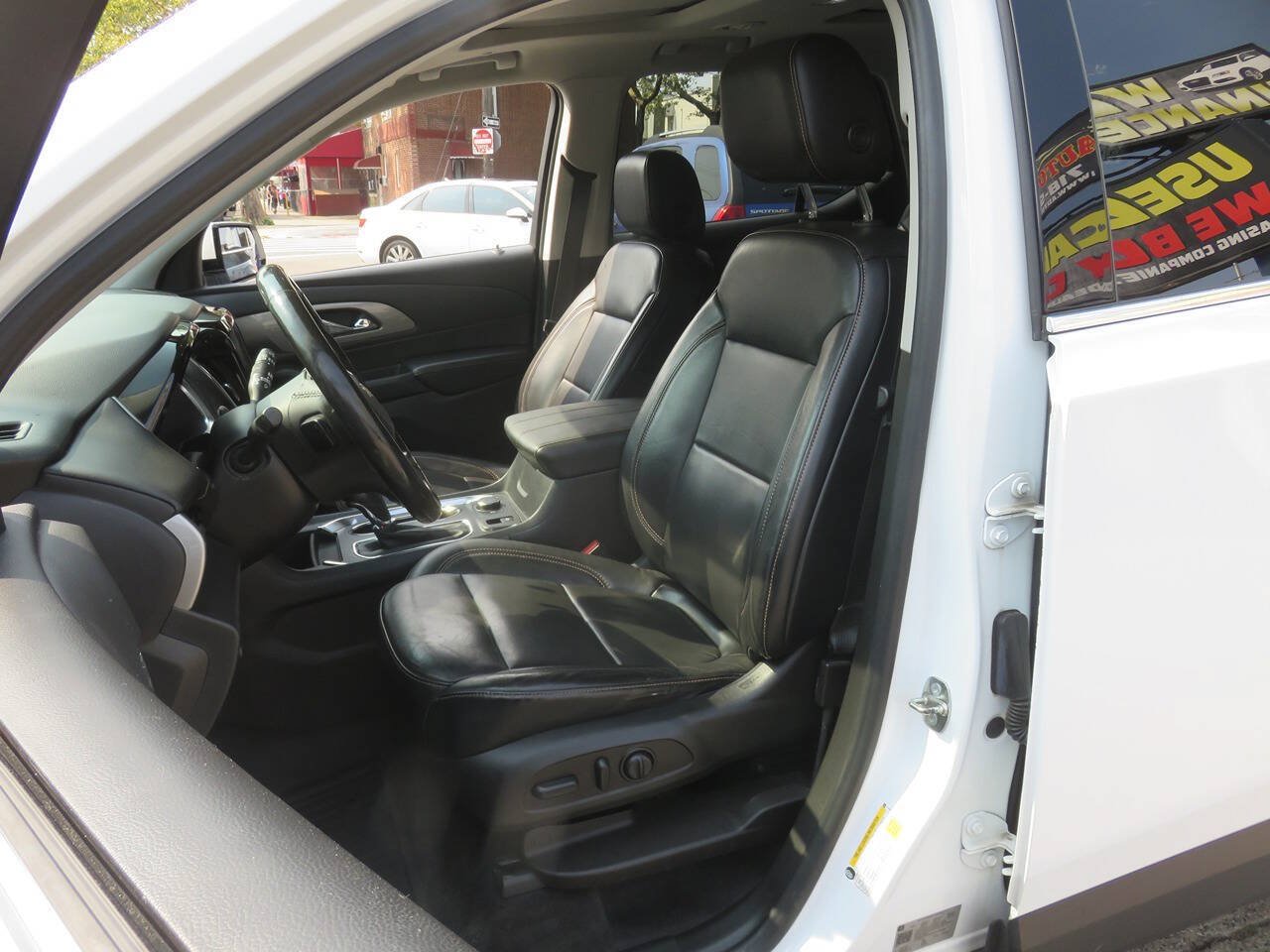 Used 2018 Chevrolet Traverse LT AWD/4WD image 7