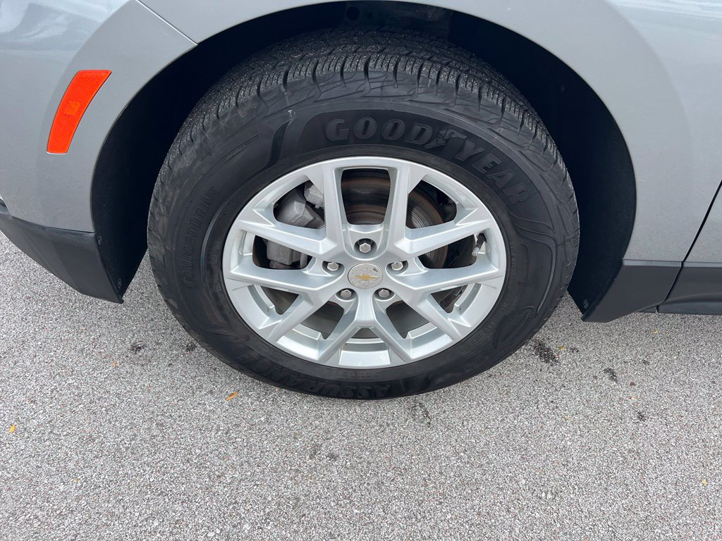 Used 2024 Chevrolet Equinox LT w/ LPO, Floor Liner Package AWD/4WD image 13