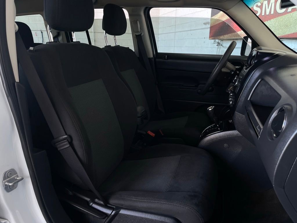 Used 2017 Jeep Patriot Sport image 19