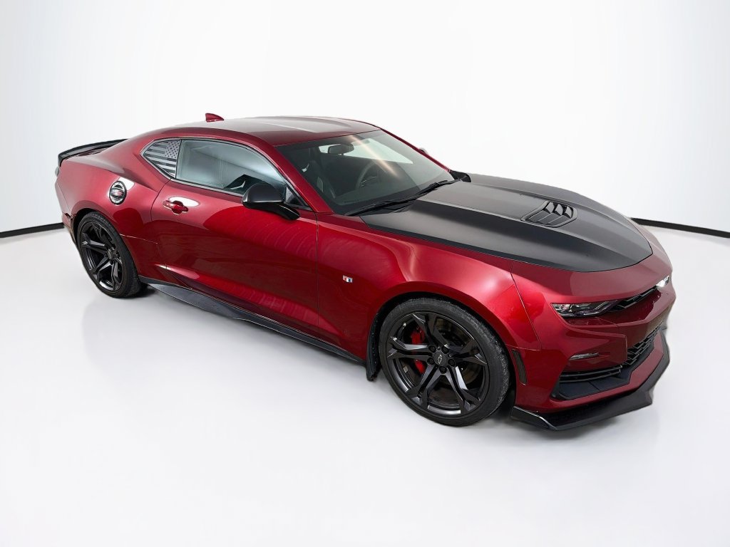 Used 2023 Chevrolet Camaro SS RWD image 3