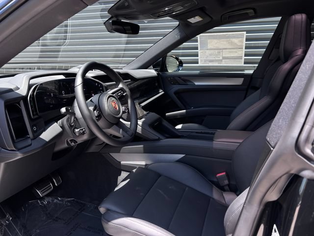 New 2026 Porsche Cayenne Electric AWD/4WD image 4