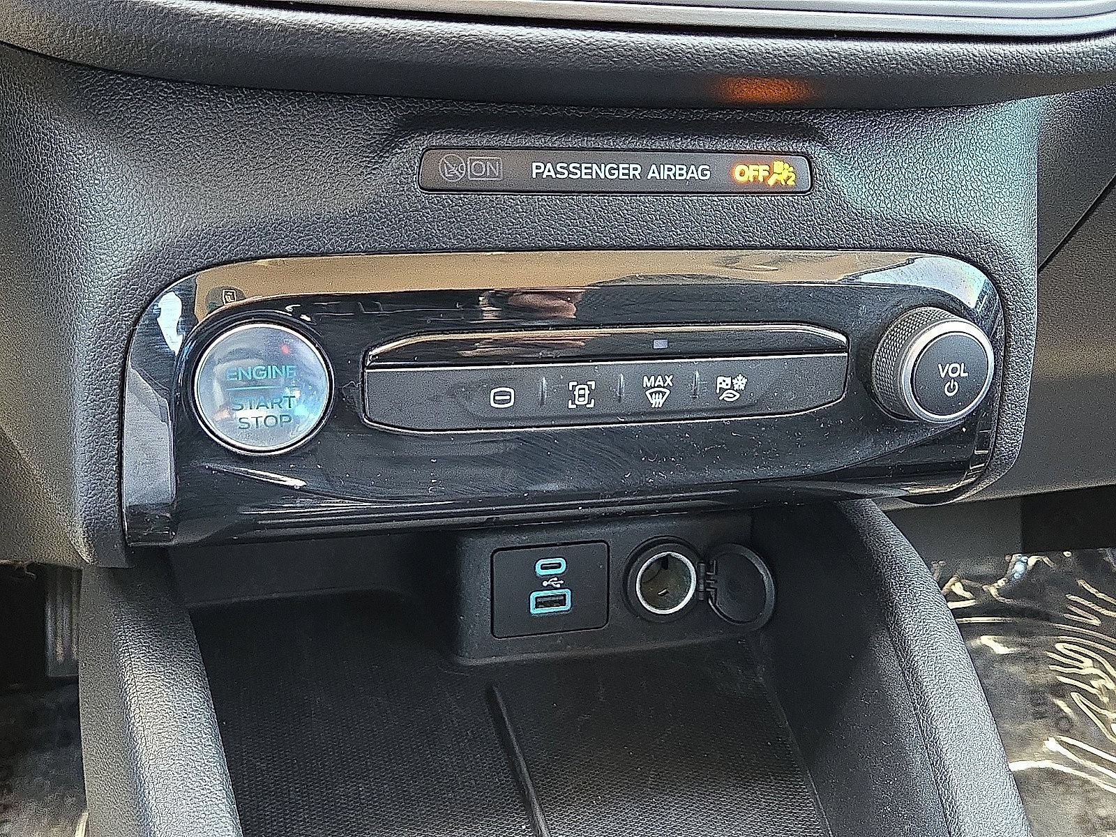 Used 2023 Ford Escape SE FWD image 29