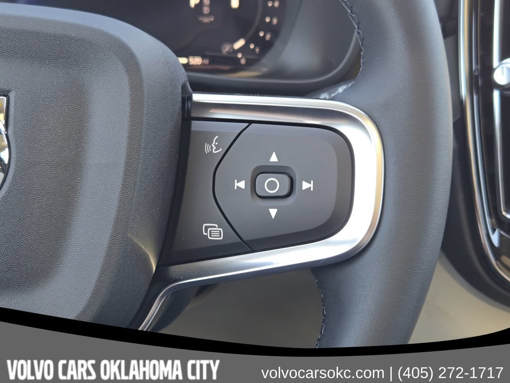 Used 2026 Volvo XC40 B5 Ultra w/ Protection Package Premier AWD/4WD image 29