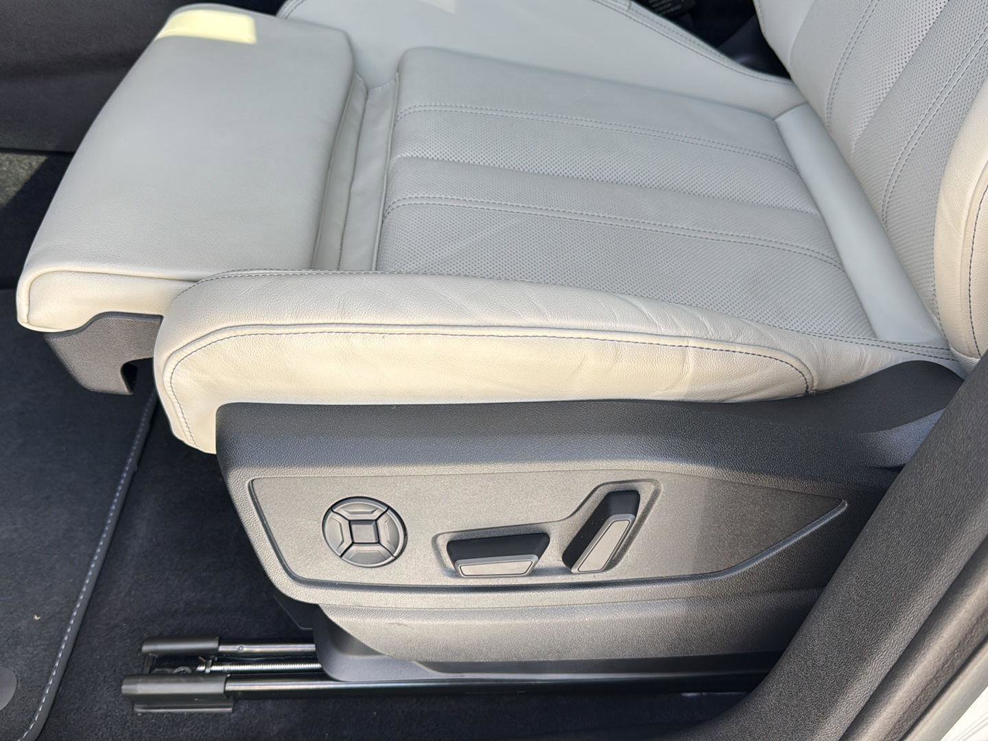 Used 2025 Audi Q5 Premium Plus image 26