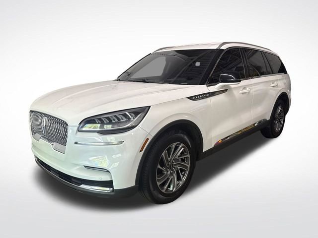 Used 2023 Lincoln Aviator AWD image 4