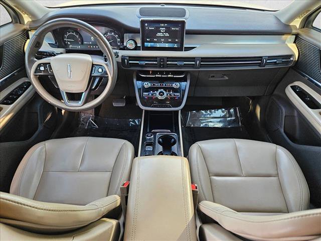 Used 2021 Lincoln Corsair FWD w/ Rear Removable Package Tray image 16