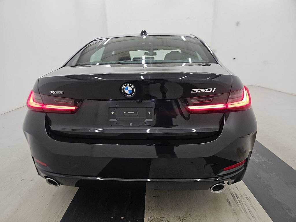 Used 2025 BMW 330i xDrive Sedan AWD/4WD image 5