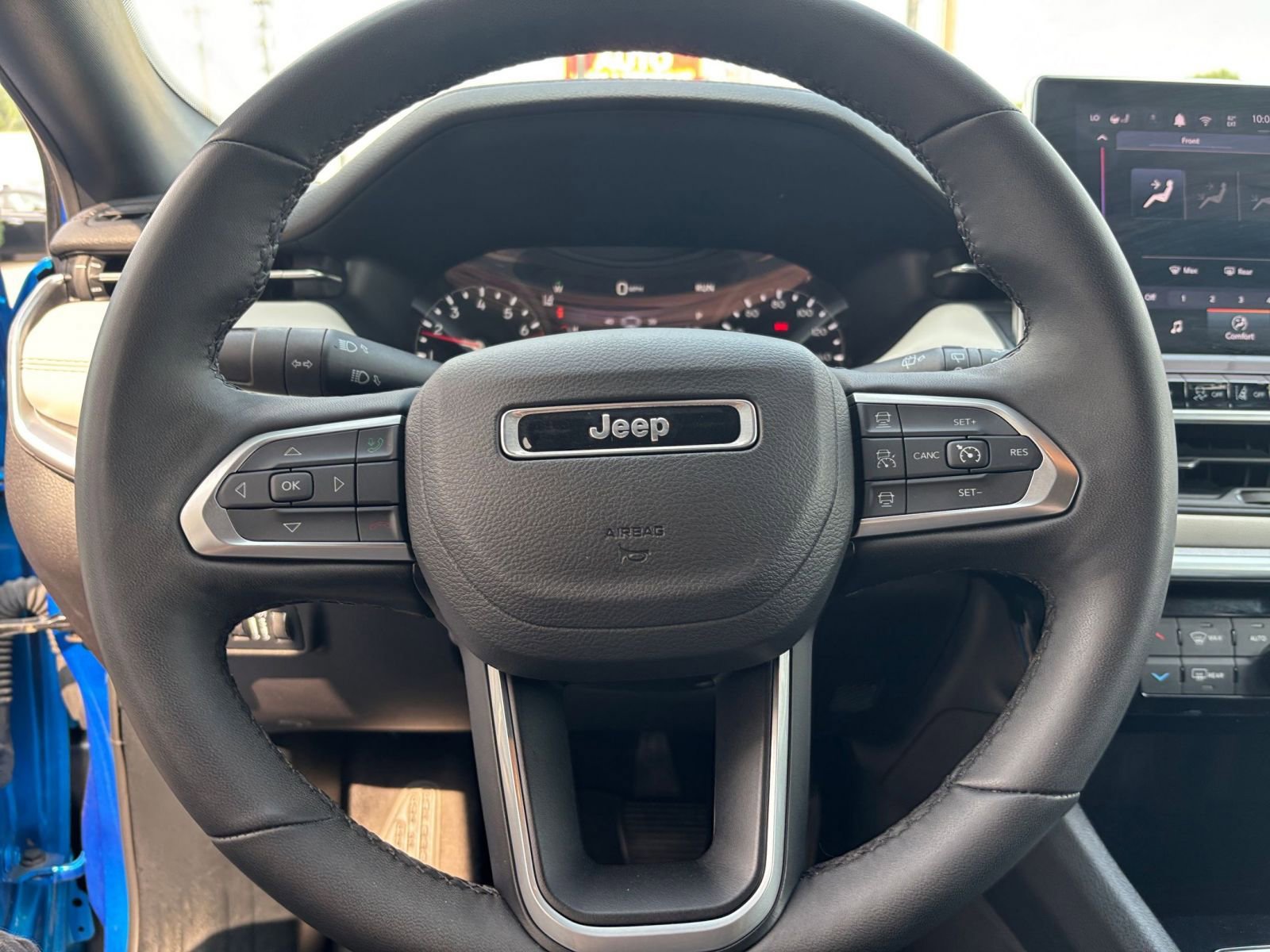 Used 2025 Jeep Compass Limited AWD/4WD image 29