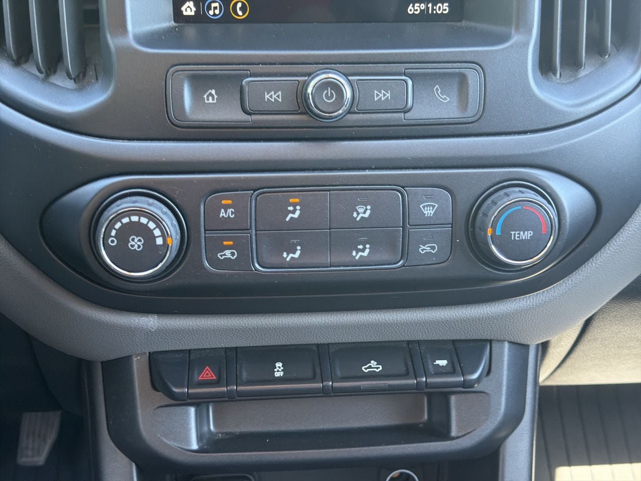Used 2019 Chevrolet Colorado W/T w/ WT Convenience Package AWD/4WD image 18
