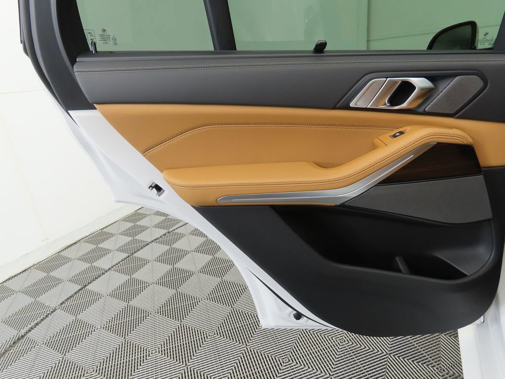 New 2026 BMW X5 xDrive40i w/ M Sport Package image 26