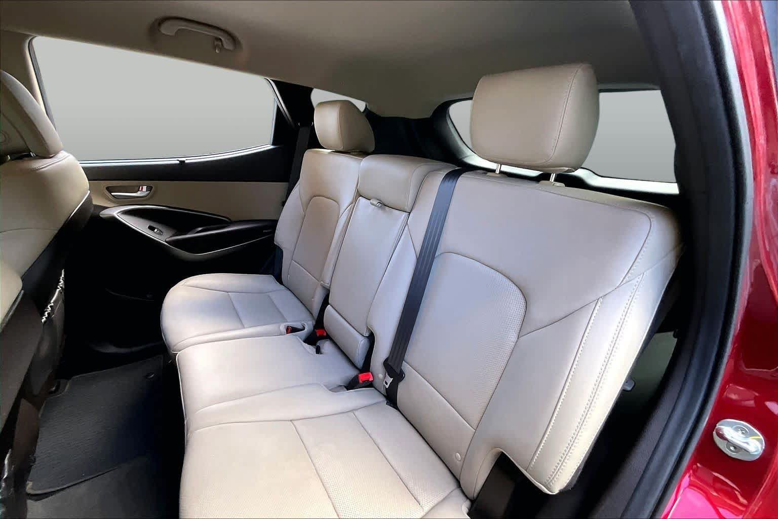 Used 2017 Hyundai Santa Fe Sport FWD image 19