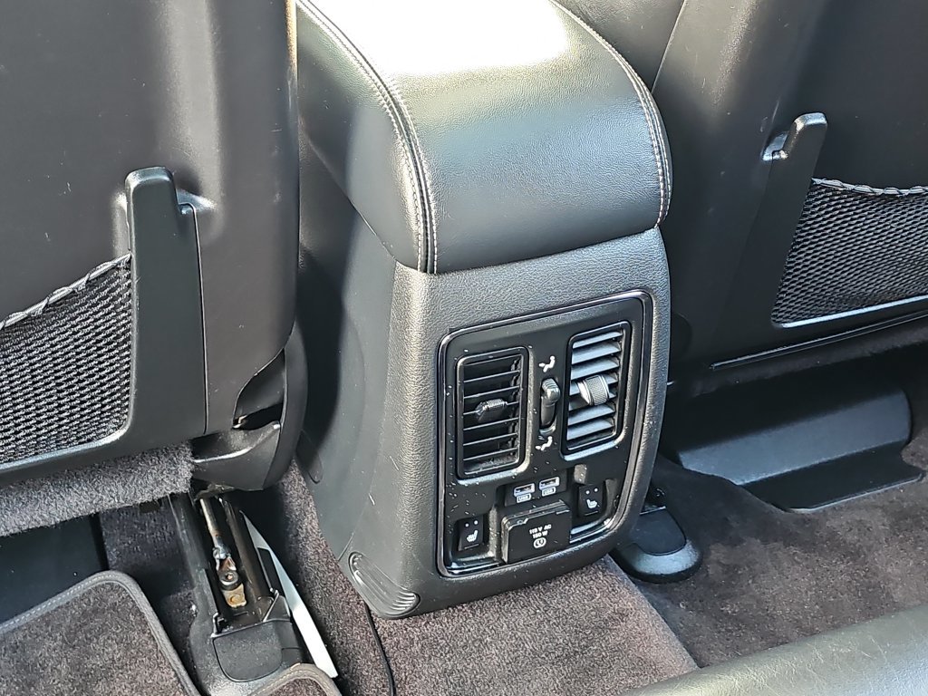 Used 2017 Jeep Grand Cherokee SRT AWD/4WD image 36