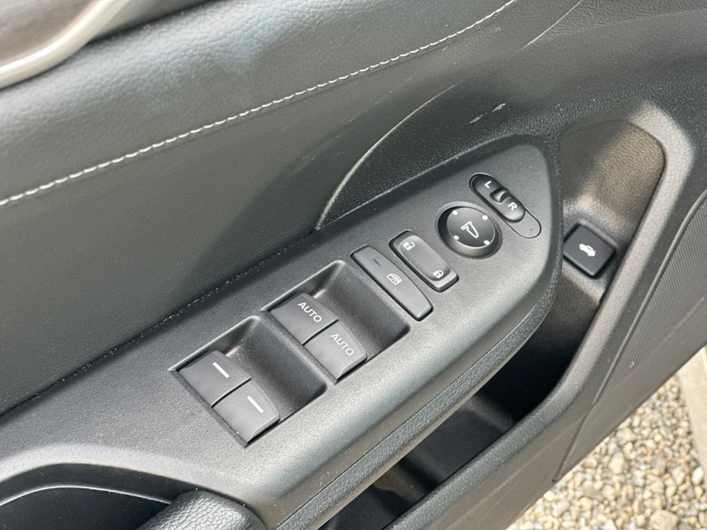 Used 2017 Honda Civic Touring image 17