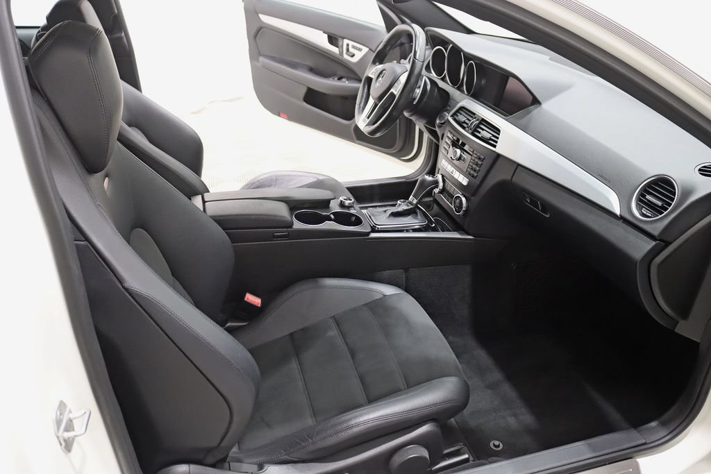 Used 2012 Mercedes-Benz C 63 AMG Coupe image 28
