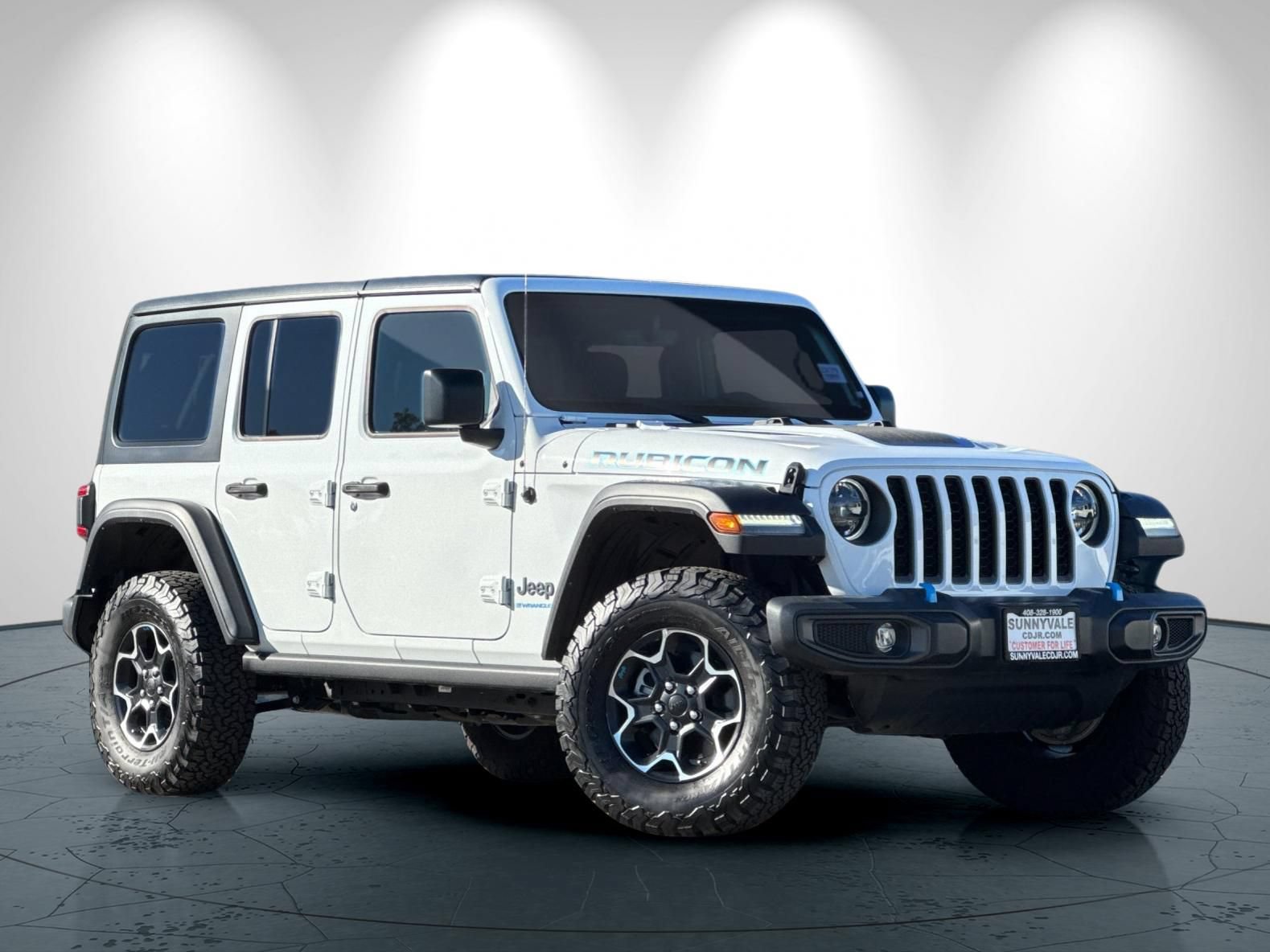 New 2023 Jeep Wrangler Unlimited Rubicon 4xe w/ Cold Weather Group AWD/4WD image 2