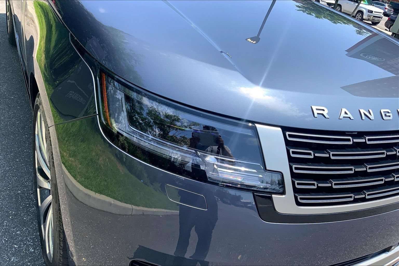 Certified 2025 Land Rover Range Rover SE AWD/4WD image 27
