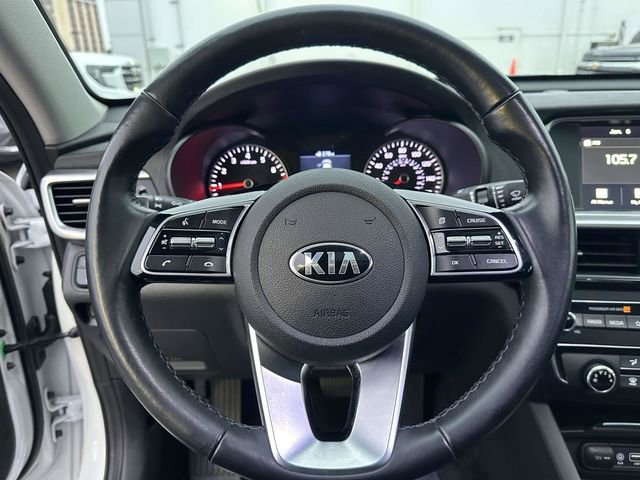 Used 2020 Kia Optima SE image 12