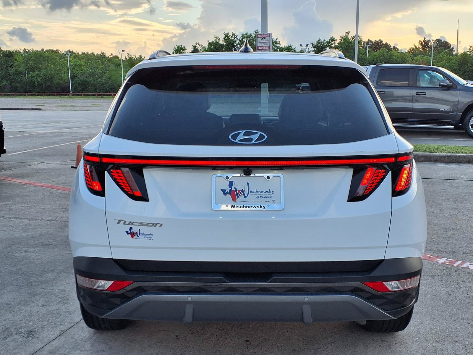 Used 2024 Hyundai Tucson Limited FWD image 6