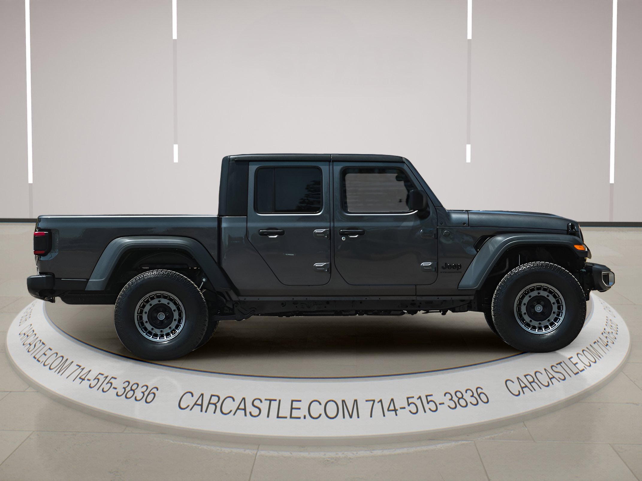 Used 2024 Jeep Gladiator Sport image 15
