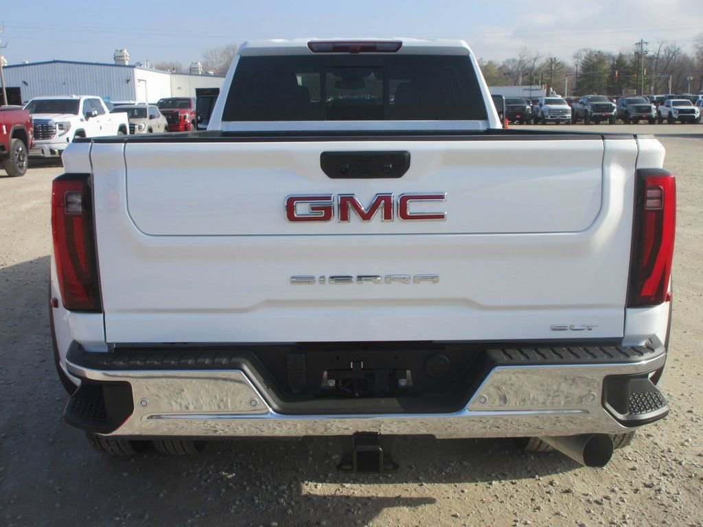 New 2026 GMC Sierra 3500 SLT w/ SLT Premium Package AWD/4WD image 5