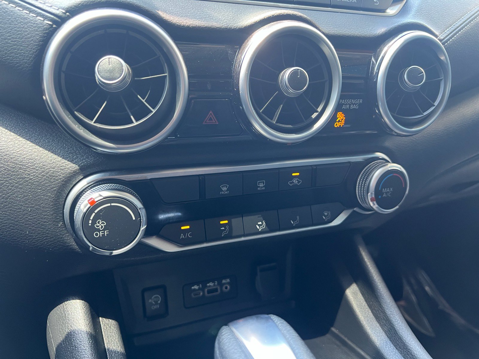 Used 2025 Nissan Sentra SV FWD image 22